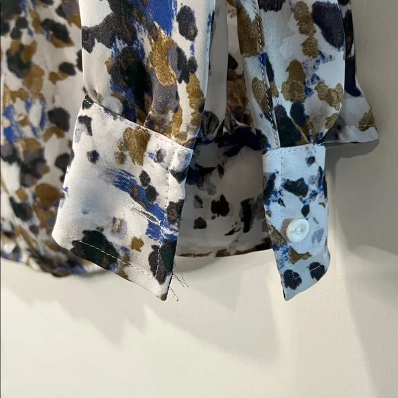 Ann Taylor Loft Printed Blouse M - Picture 4 of 6